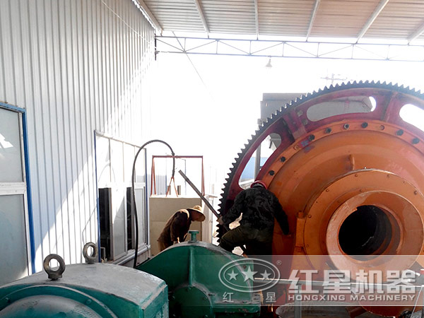 小型粉煤灰球磨機現場 小型粉煤灰球磨機現場