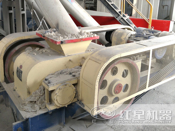 紅星對輥式破碎機現場圖 紅星對輥式破碎機現場圖