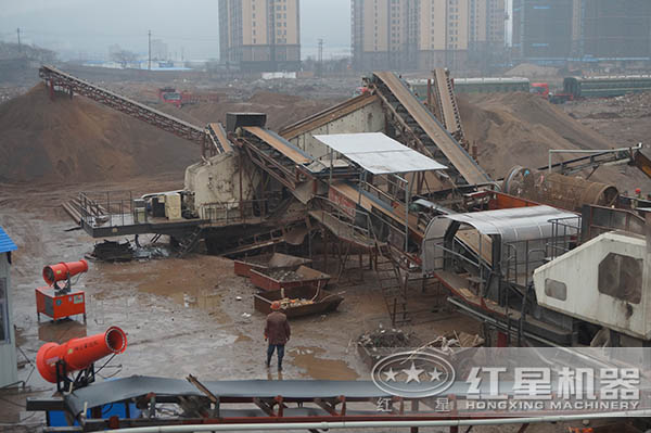 建筑垃圾處理設(shè)備生產(chǎn)現(xiàn)場(chǎng)