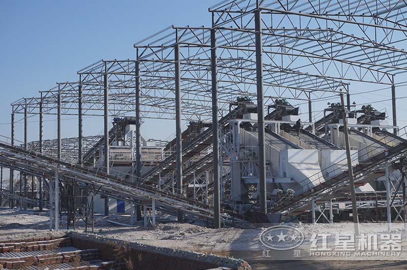 礦山破碎機作業現場 礦山破碎機作業現場