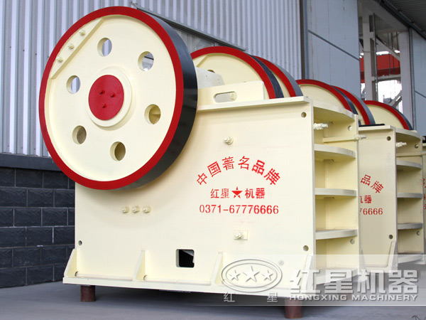 顎式破碎機整體圖 顎式破碎機整體圖