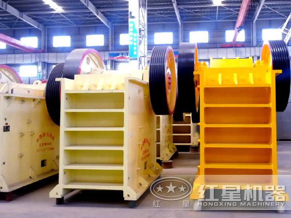 石灰破碎機(jī)整體圖 石灰破碎機(jī)整體圖