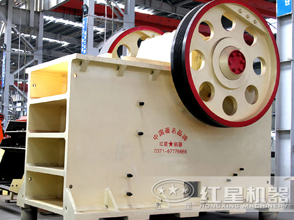 鄂式破碎機 鄂式破碎機