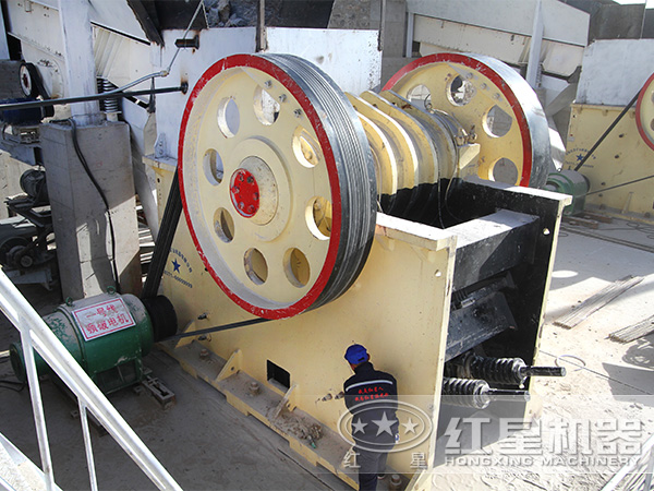 鄂式破碎機維護保養 鄂式破碎機維護保養