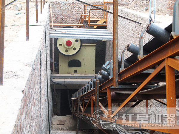 水泥破碎機作業實況 水泥破碎機作業實況