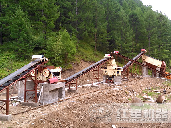 水泥破碎機現場作業實拍 水泥破碎機現場作業實拍