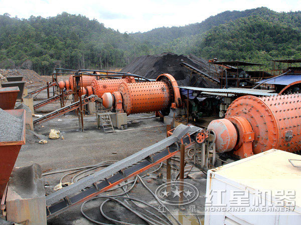 金礦球磨機生產現場 金礦球磨機生產現場
